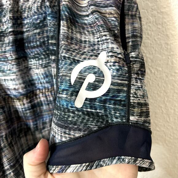 Lululemon Hotty Hot Short Long 4" Digital Oasis Grey Multi True Navy Size 10 - Picture 3 of 6